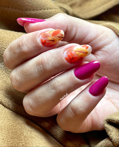 Moli Nails - Thumbnail