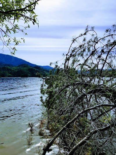 Whiskeytown lake