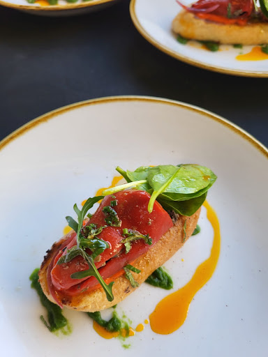 Le Saumon restaurant - Thumbnail