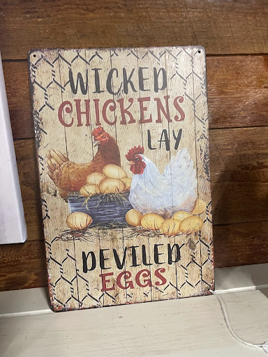 Two Ole Hens Too - Thumbnail