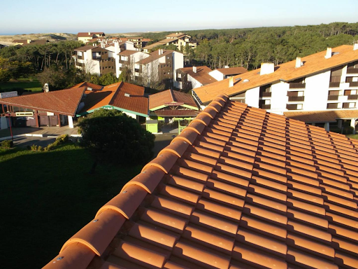 Photo de Eco rénovation Toiture et façade - Spécialiste couvreur Landes et Pays basque