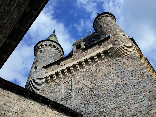 Château de Jumilhac et ses jardins