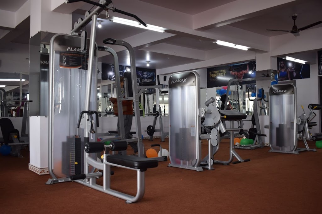 R3 Gym Fitness Club