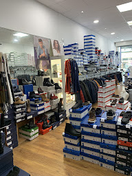 Photo n°15 de TEDY CHAUSS 28, rue des Pelletiers, La Ferté sous Jouarre à La Ferté-sous-Jouarre (Magasin de chaussures)