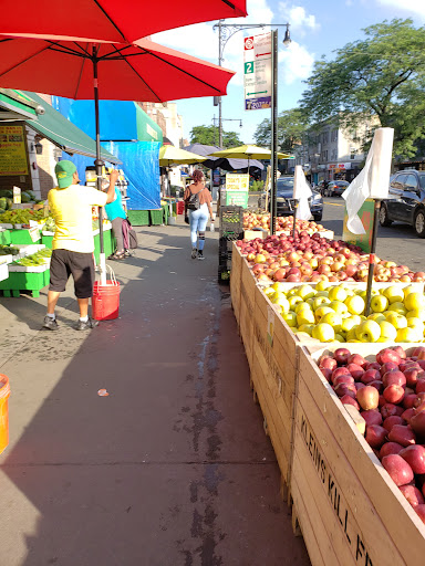 United Brothers Fruit Markets - Thumbnail