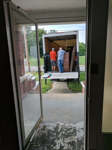 Universal Moving Solutions - Visual