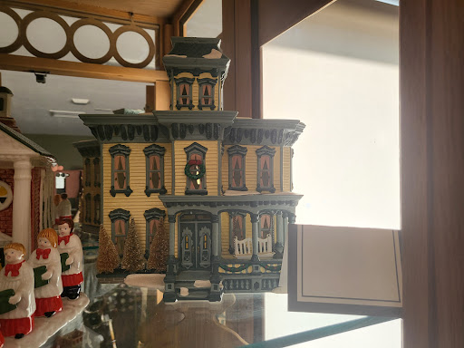 Hummingbird House Home Decor & More - Thumbnail