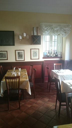 Ristorante "IL BORGO DI SAN GINESIO" Albergo Centrale