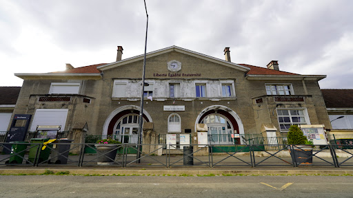 School Jules Michelet Logo