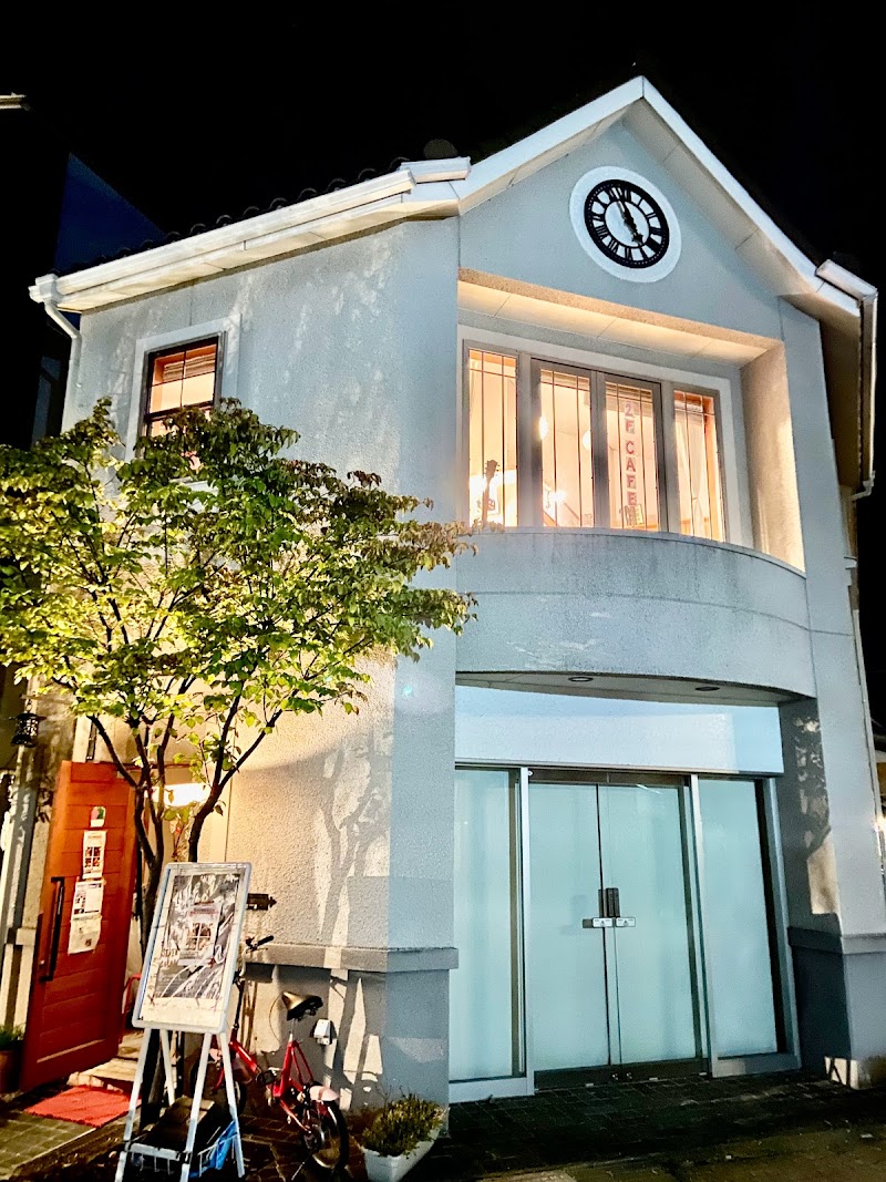 music cafe & gallery なないろ