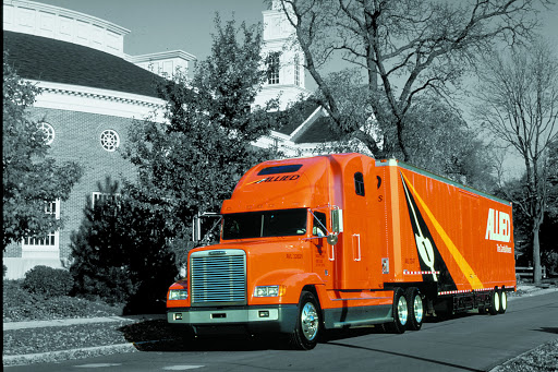 Colonial Van and Storage Logo
