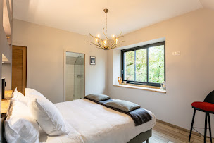 Photo n°39 de MAISON BRISSAY-CHÂTRE - CARDELAINE 1838 à Saint-Just-en-Chevalet (Tapissier décorateur)