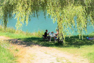 Photo n°90 de Camping d'Arpheuilles - Bord de l'eau - Vacance en France à Vézelin-sur-Loire (Snack)