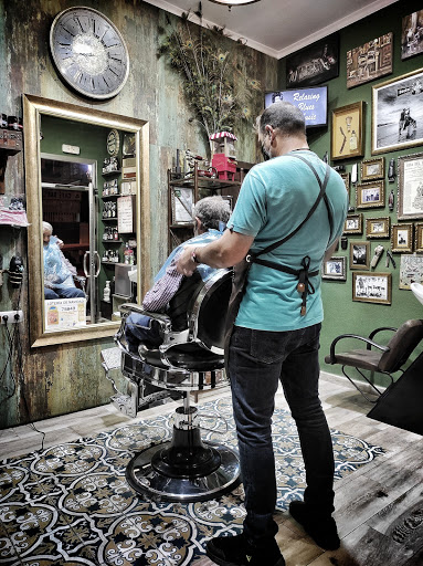 García Peluquería de Caballeros Gallery - Spain