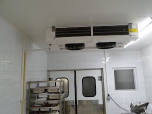 Photo n°16 de Loire Equipement à Monts (Service de réparation de réfrigérateurs)