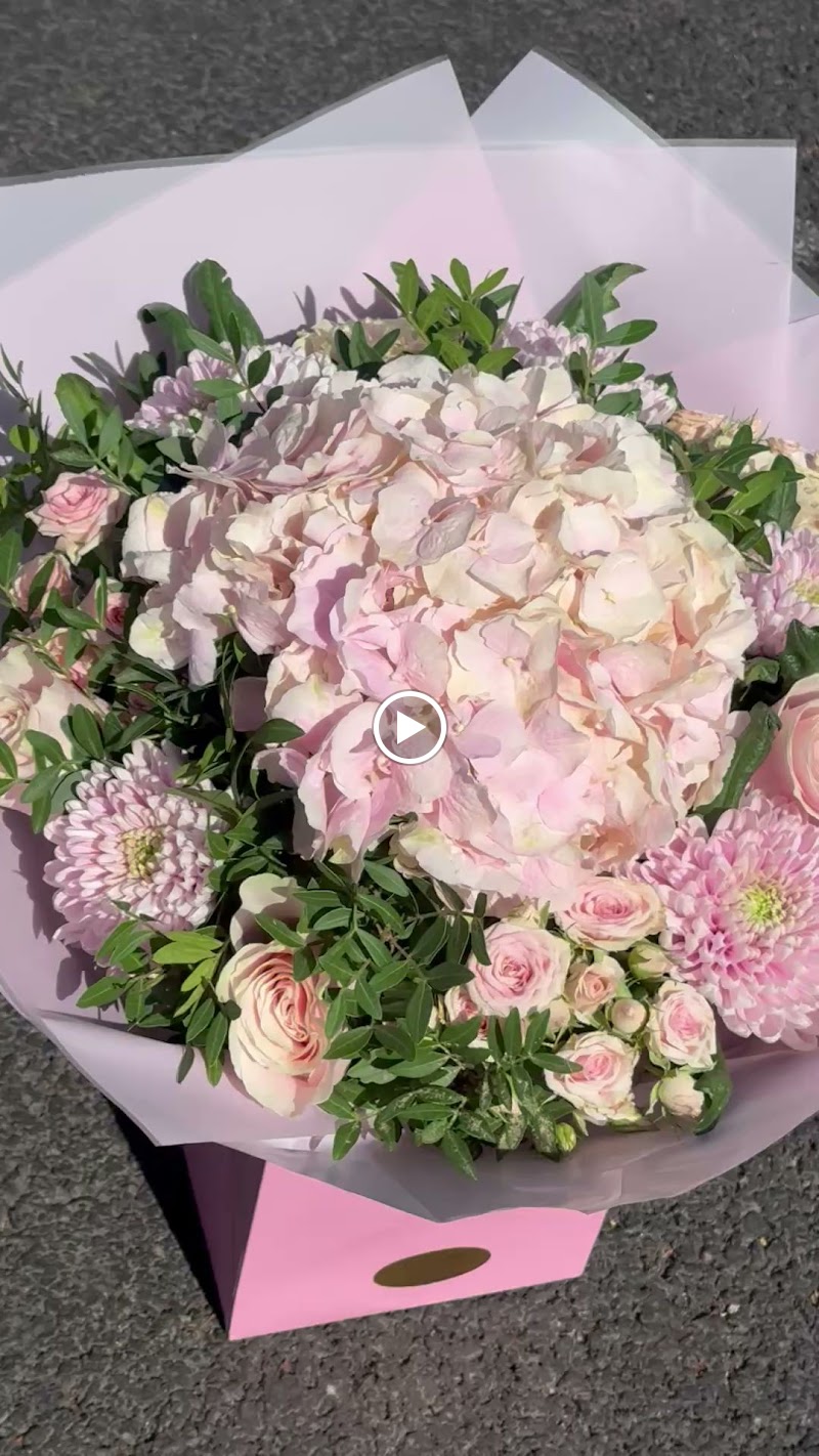 The London Flower Shop photo 2