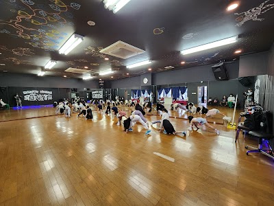 dance studio MYSTER