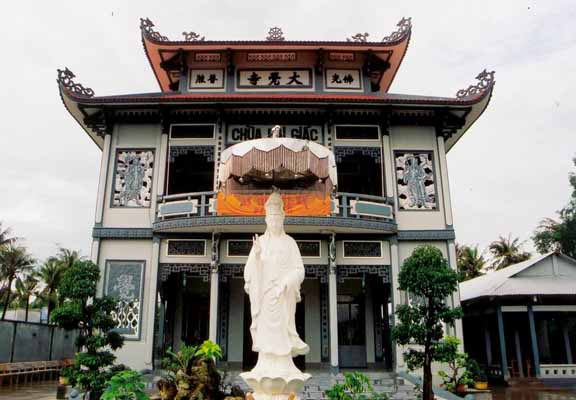 Chùa Đại Giác 大覺寺, 542/1 Nguyễn Huệ, Phường 9, Sóc Trăng