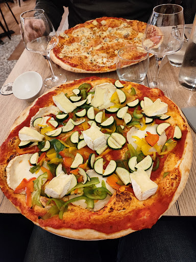 Photo 1 - Aiz'Pace Pizz
