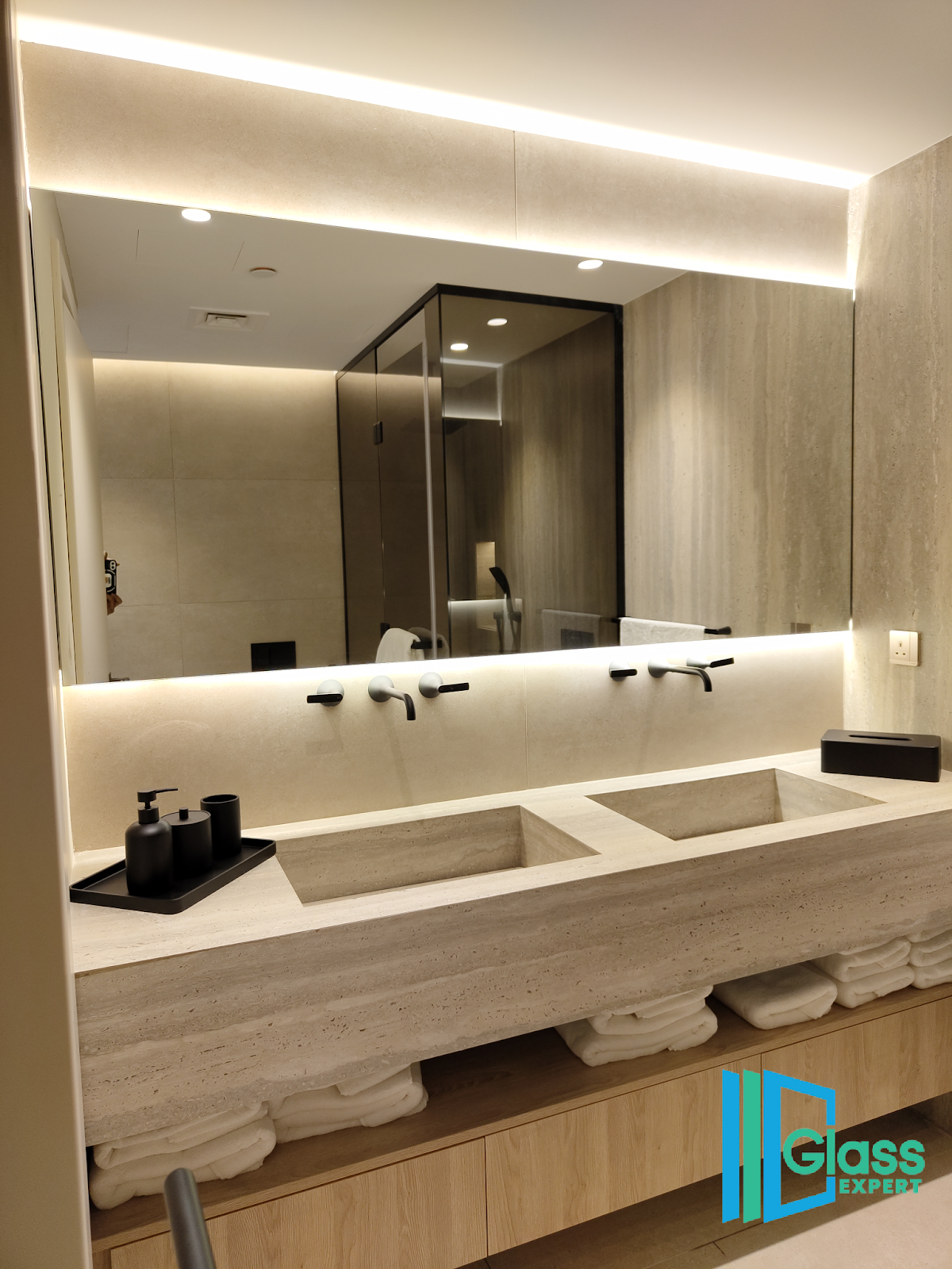 San take Glass Company