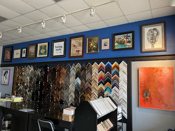 Plaza Artist Materials & Picture Framing photo 3