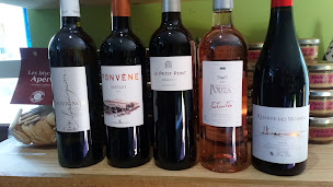 Photo n°4 de Un Vin, des Vins-Epicerie-whisky-rhum-champagne de producteur à Carantec (Magasin bio)