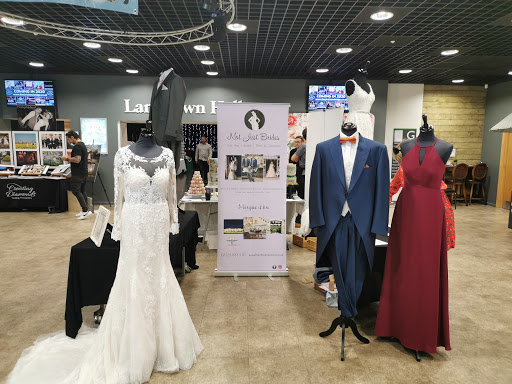 NotJustBrides - Visual