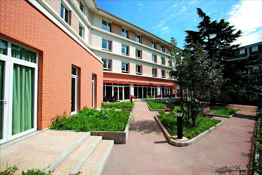 Photo de Ehpad Association Adef Résidences la Maison du Grand Cèdre à Cachan (94230)