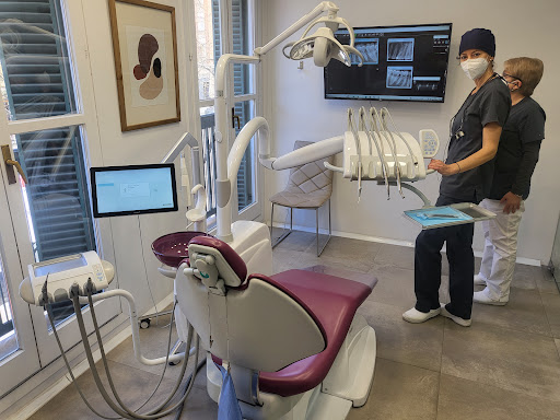 Clínica Dental Escuder