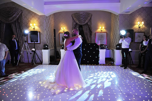 DJ Wedding Disco / DJ Mobile Disco - Thumbnail