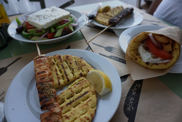 Let's Eat - souvlaki, gyros, burger
