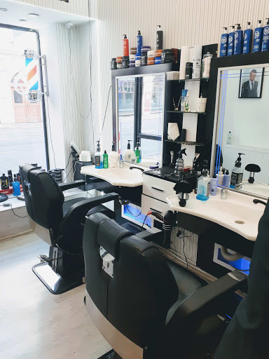 Barber Shop İstanbul Friseur Salon(Türkische Berber, Kuaför ) Leipzig