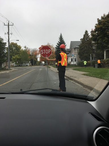 Neeve at Ontario eastbound