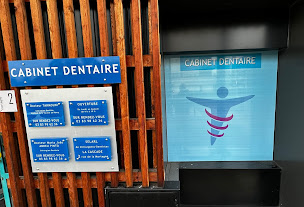 Photo n°2 de cabinet dentaire du docteur Mounir Tahmouni à Laxou (Cabinet d'implants dentaires)