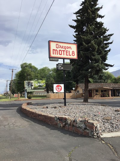 Oregon Motel 8 & RV Park