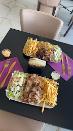 Photo n°8 de Chez Akb - Kebab à Migennes (Restaurant de döner kebab)