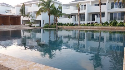 Photos of Hodges Bay Club