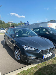 Photo n°2 de E.Leclerc Location à La Souterraine (Agence de location de fourgonnettes)