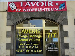 Photo n°2 de lavoir de Kerfeunteun à Quimper (Laverie automatique)