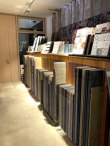 Fliesen Kügler GmbH - Showroom Taufkirchen - Thumbnail