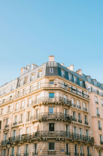 Courtier en prêts immobiliers France Portugal Espagne - AIC CONSEIL Paris
