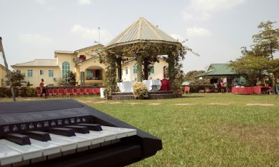 Photos of Sheila's Executive Hotel & Lodge