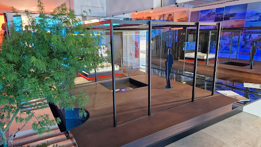 Castello Gallery - Visual