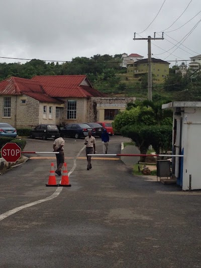 Photos of Percy Junor Hospital