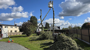 Photo n°6 de Sos Elagage à Ploubezre (Service d'élagage)