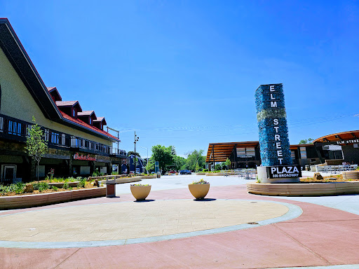 Elm Street Plaza - Thumbnail