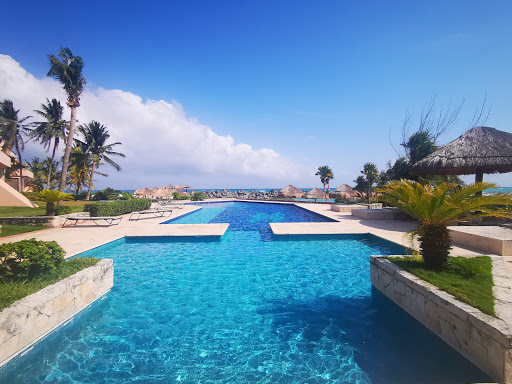 Club de Yates Puerto Aventuras - Thumbnail