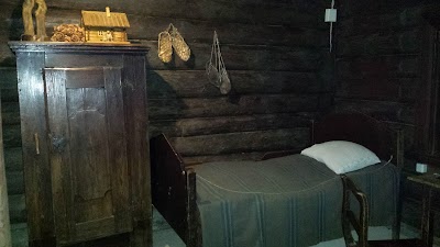 Photos of Rūdolfa Blaumaņa memoriālais muzejs