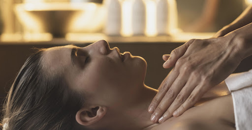 Sir Victor Spa by Serena - Thumbnail