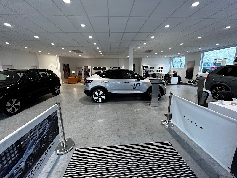 Lloyd Motors Aberaeron - Volvo Cars photo 2